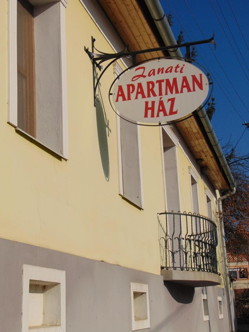 Zanati Apartmannhaz Nagykapornak Zewnętrze zdjęcie