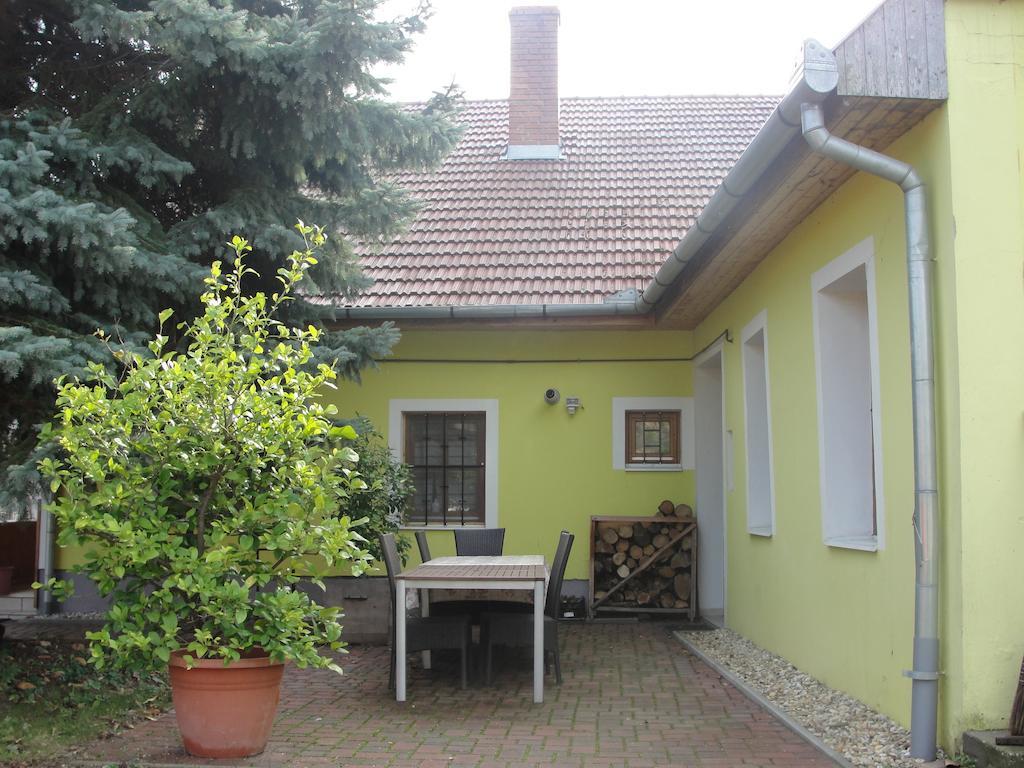 Zanati Apartmannhaz Nagykapornak Zewnętrze zdjęcie